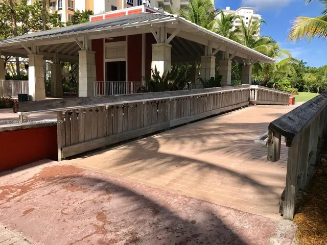 $515,000 | 100 Sunrise Drive, Unit 27, Key Biscayne, FL 33149