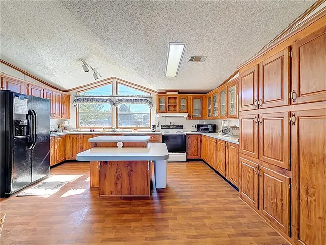 $209,900 | 7602 County Road 109G, Lady Lake, FL 32159