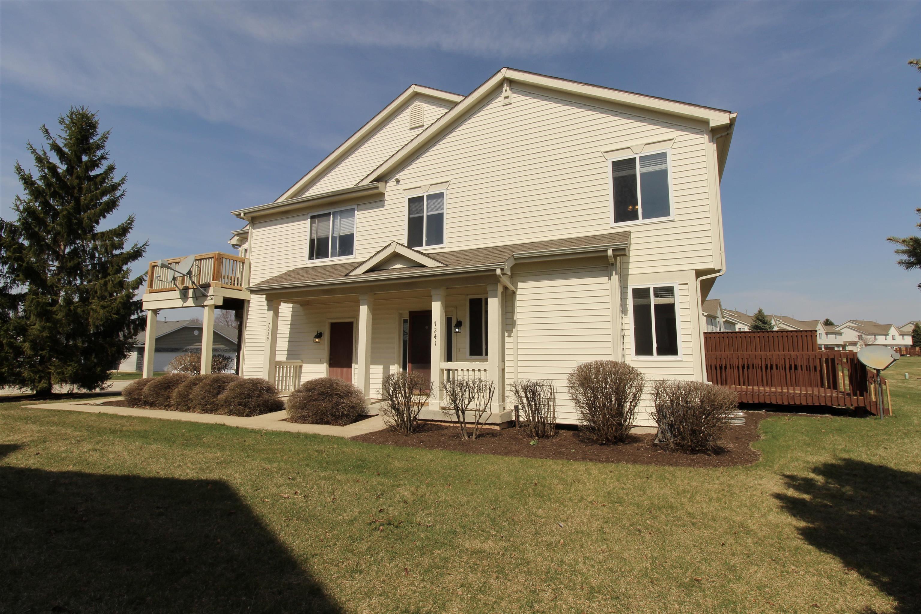 7241 Chucks Way Loves Park, IL 61111 - Photo 2 of 28