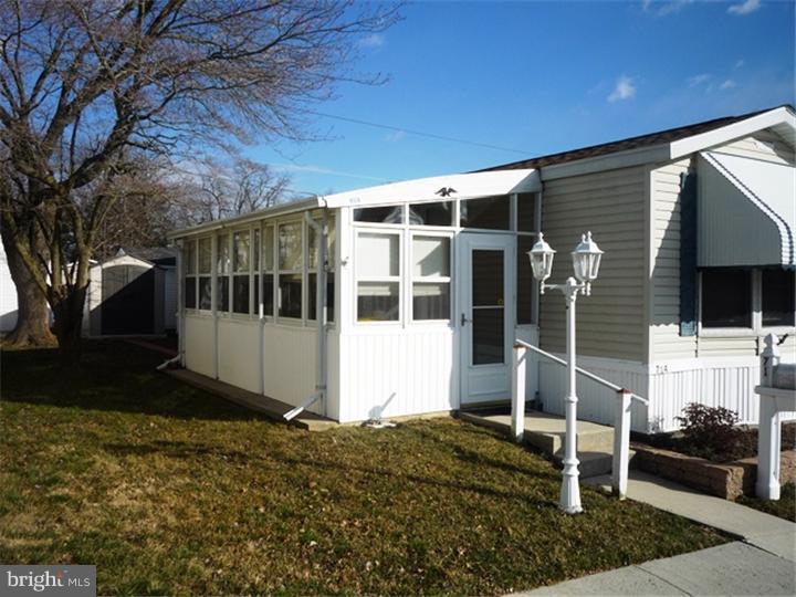 714 Berry Road Wilmington, DE 19810 - Photo 2 of 13 Exterior Side