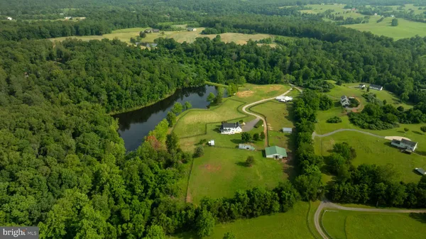 $1,595,000 | 5191 Beach Ridge Lane, Amissville, VA 20106