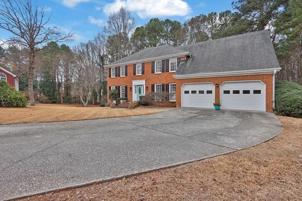 a street view along with residential houses