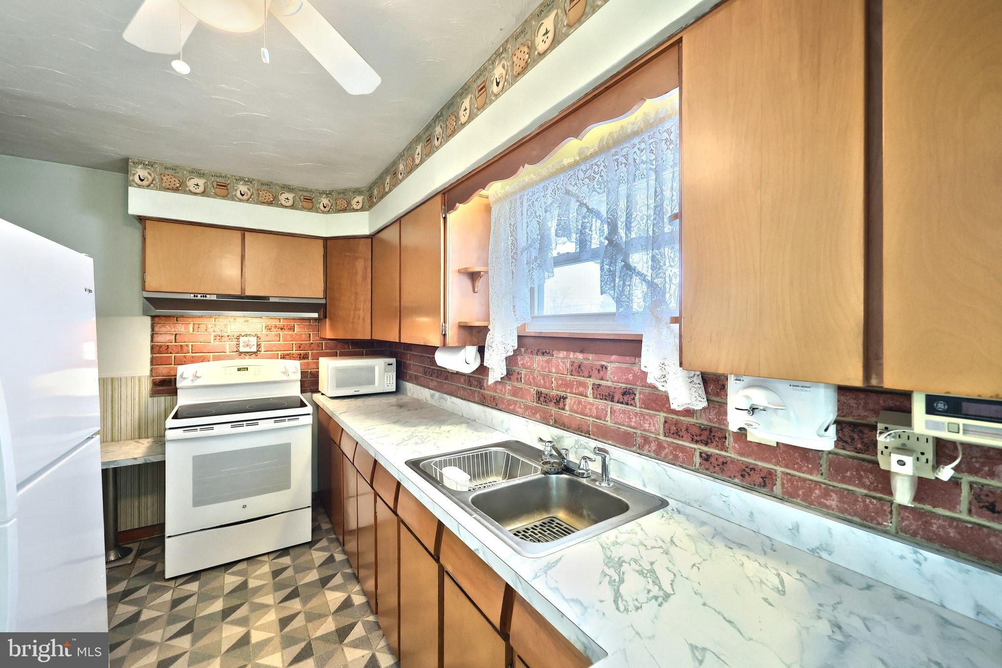 525 Bahns Mill Road Red Lion, PA 17356 - Photo 12 of 31