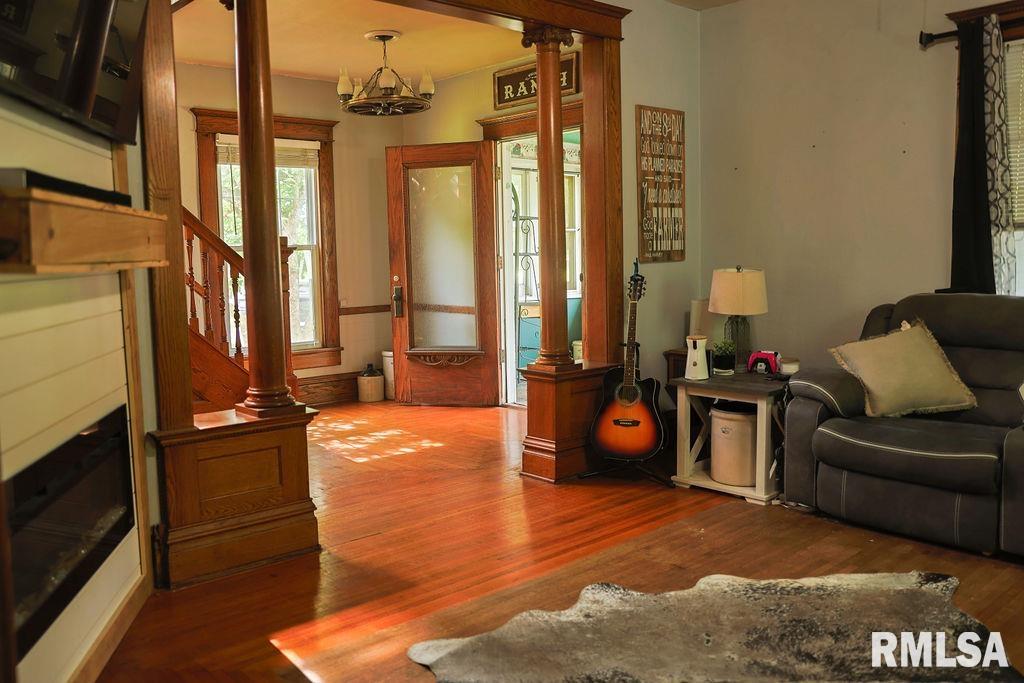 540 East Main Street Prairie City, IL 61470 - Photo 8 of 51