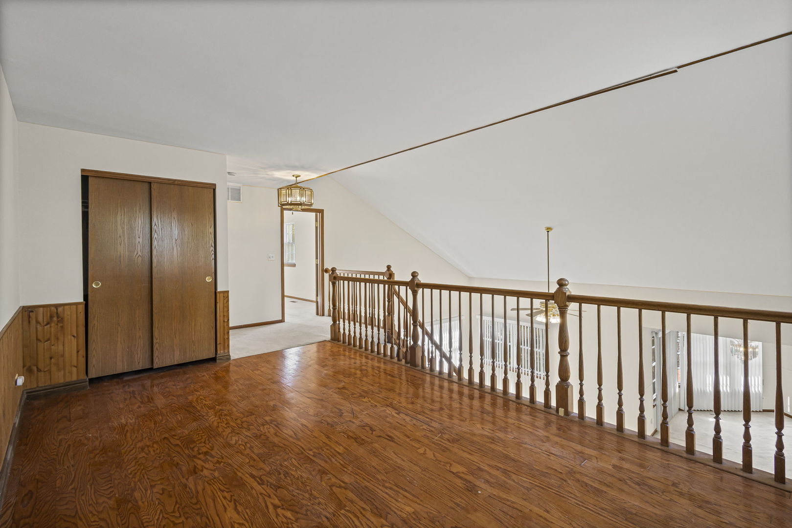 21220 Silktree Circle Plainfield, IL 60544 - Photo 12 of 29 a view of entryway with wooden floor