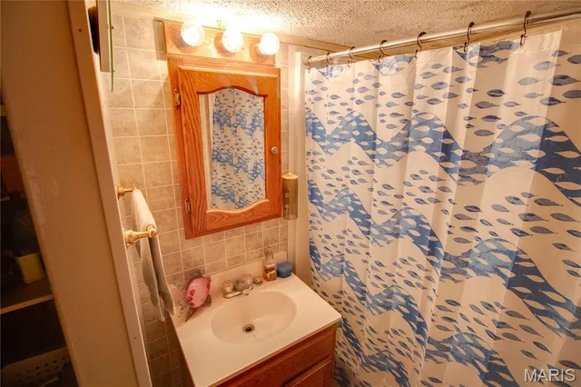 $67,900 | 706 Harrison Street, Jerseyville, IL 62052