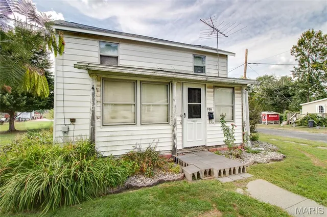 $67,900 | 706 Harrison Street, Jerseyville, IL 62052