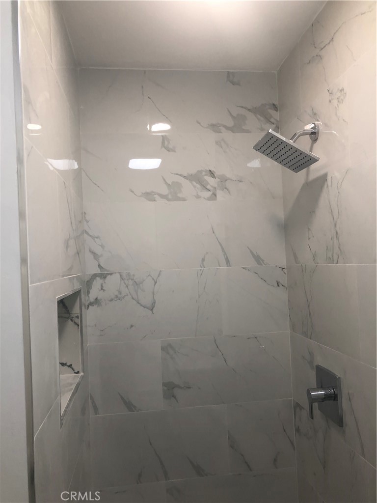 224 North Bircher Street Anaheim, CA 92801 - Photo 6 of 10 a bathroom with a shower