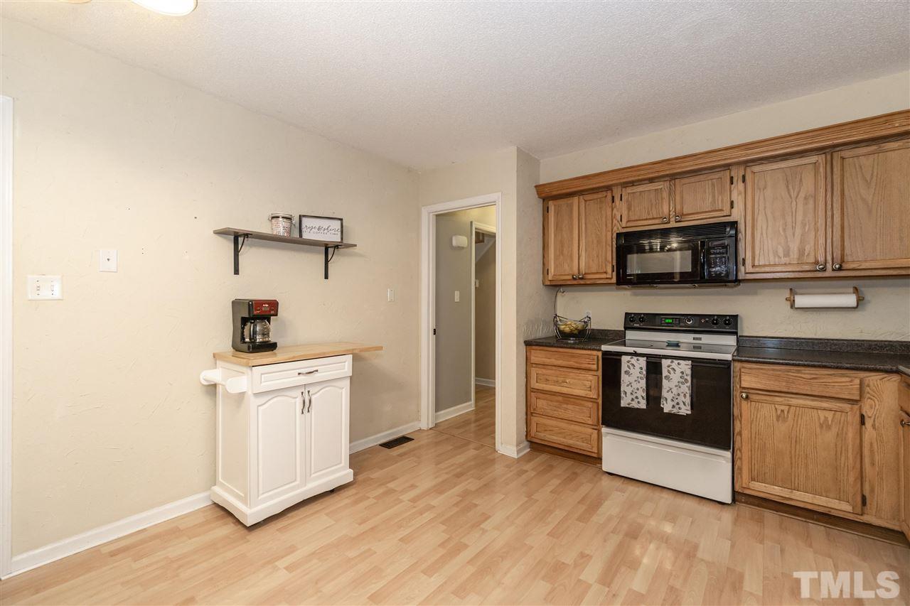 4937 Liverpool Lane Raleigh, NC 27604 - Photo 14 of 30 Gallery Image 14