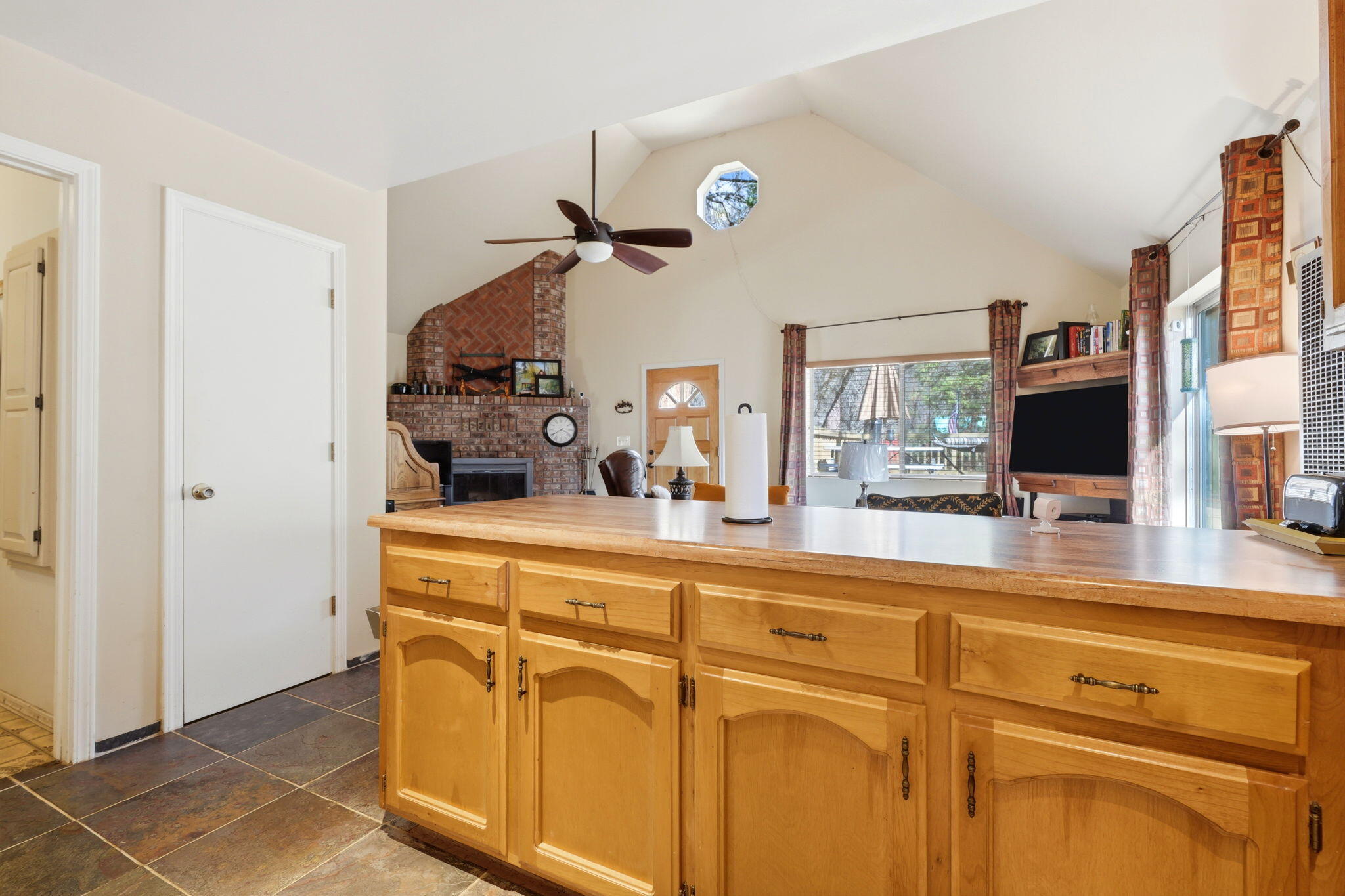 1900 Flynn Drive Springville, CA 93265 - Photo 12 of 31 15-1900_Flynn_Dr_014