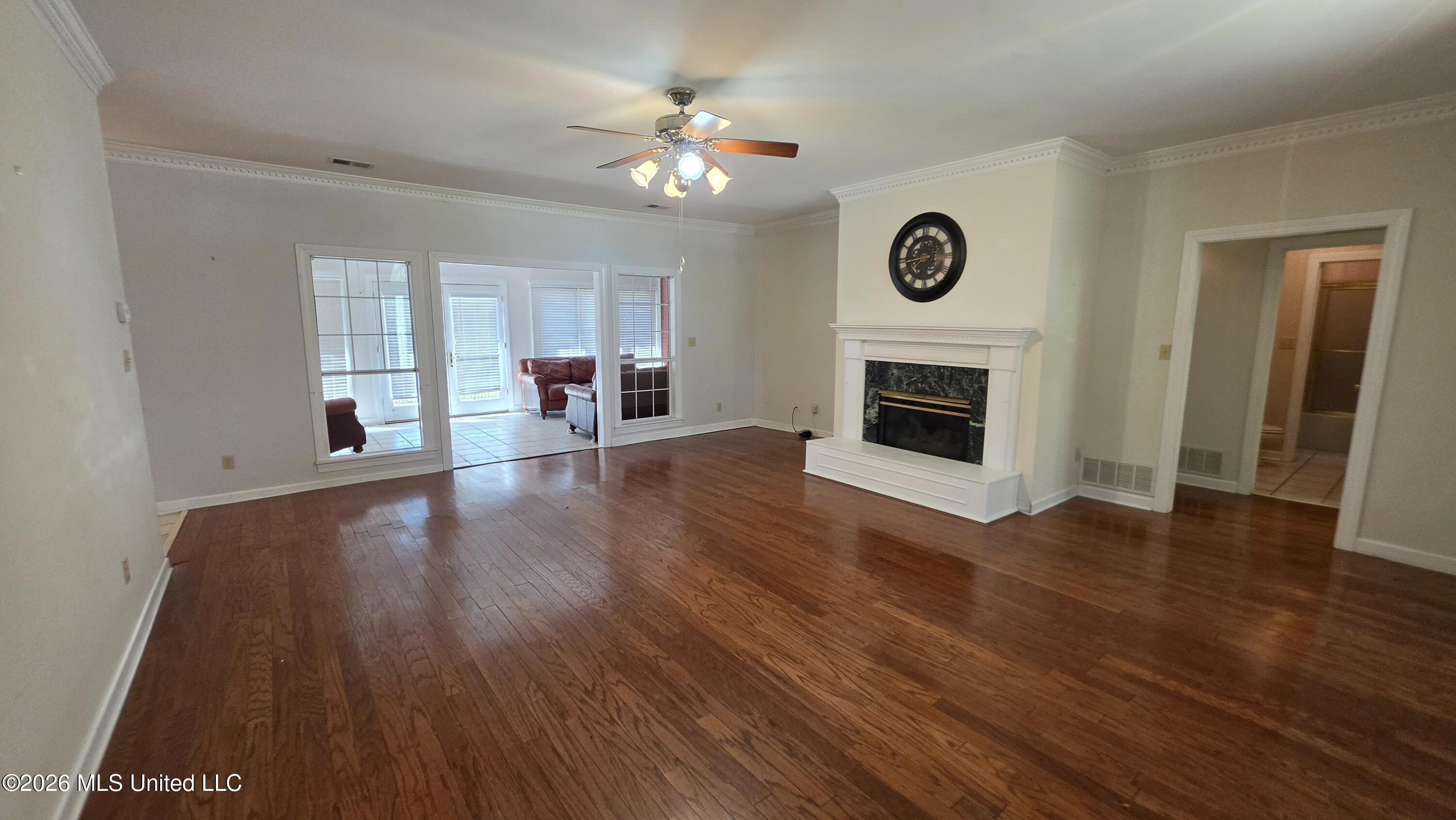 124 Gwen Road Senatobia, MS 38668 - Photo 4 of 47 20260923_143330