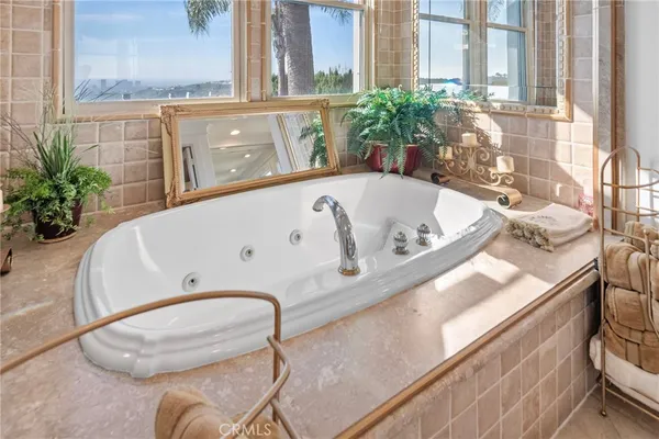 $40,000 | 7 Vista Luci, Newport Coast, CA 92657