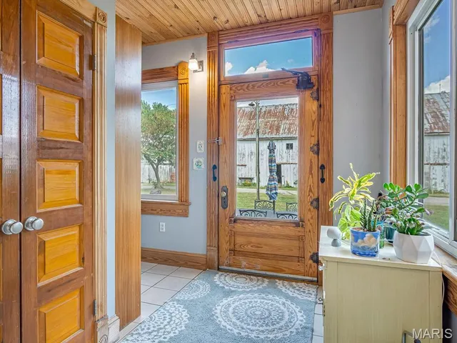 $500,000 | 5850 Maeystown Road, Waterloo, IL 62298