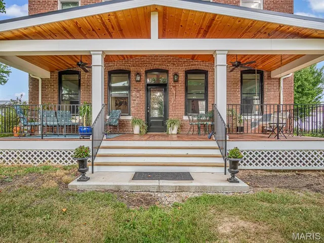 $500,000 | 5850 Maeystown Road, Waterloo, IL 62298