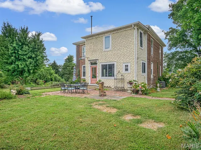 $500,000 | 5850 Maeystown Road, Waterloo, IL 62298