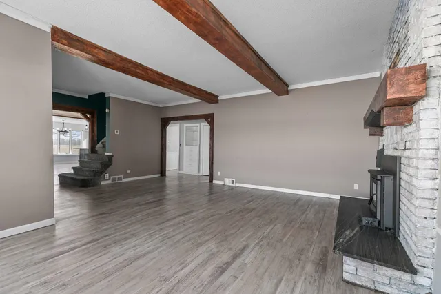 $399,900 | W7185 County Rd P, Shiocton, WI 54170