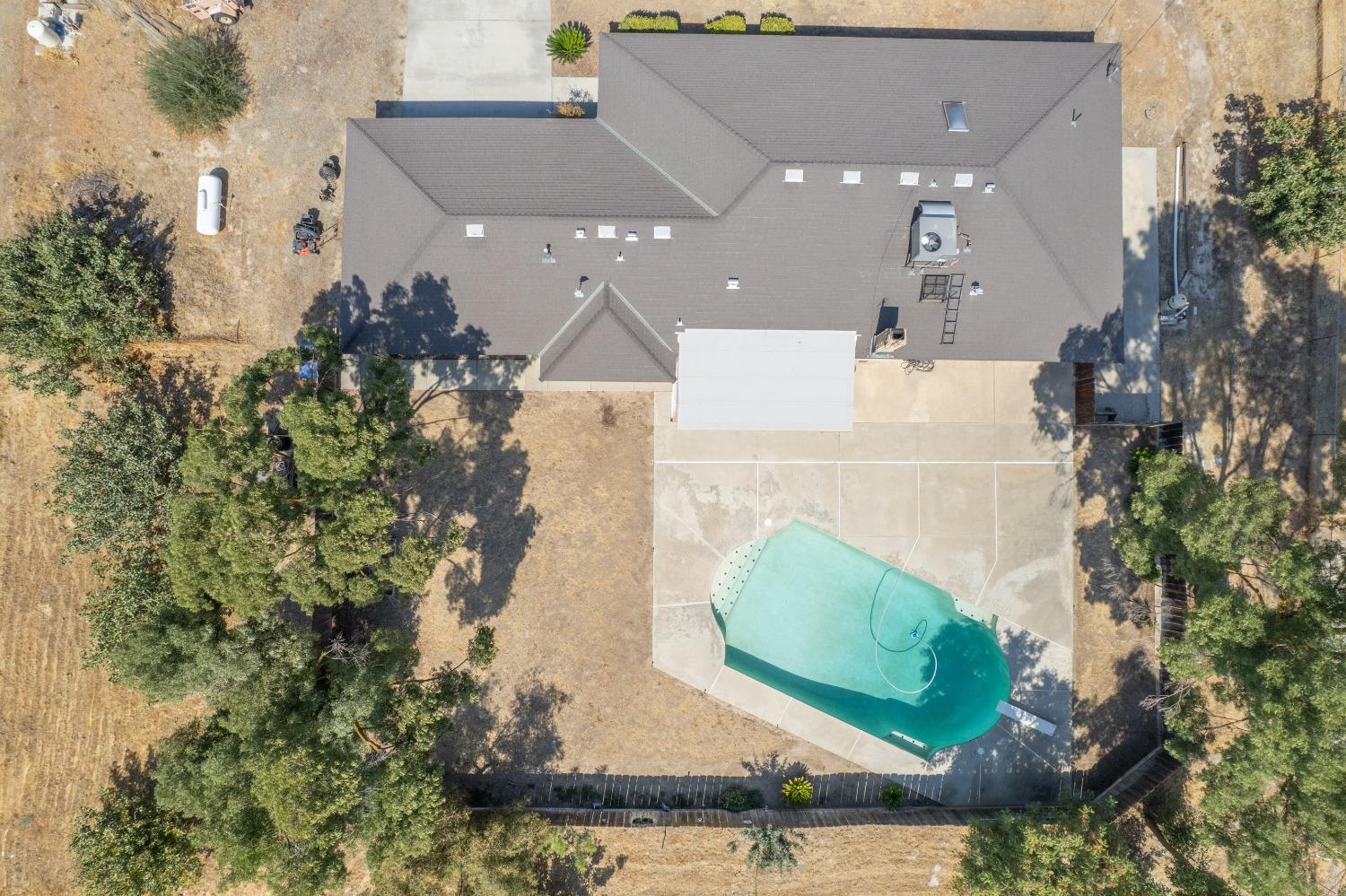 35516 John Albert Drive Madera, CA 93636 - Photo 3 of 60