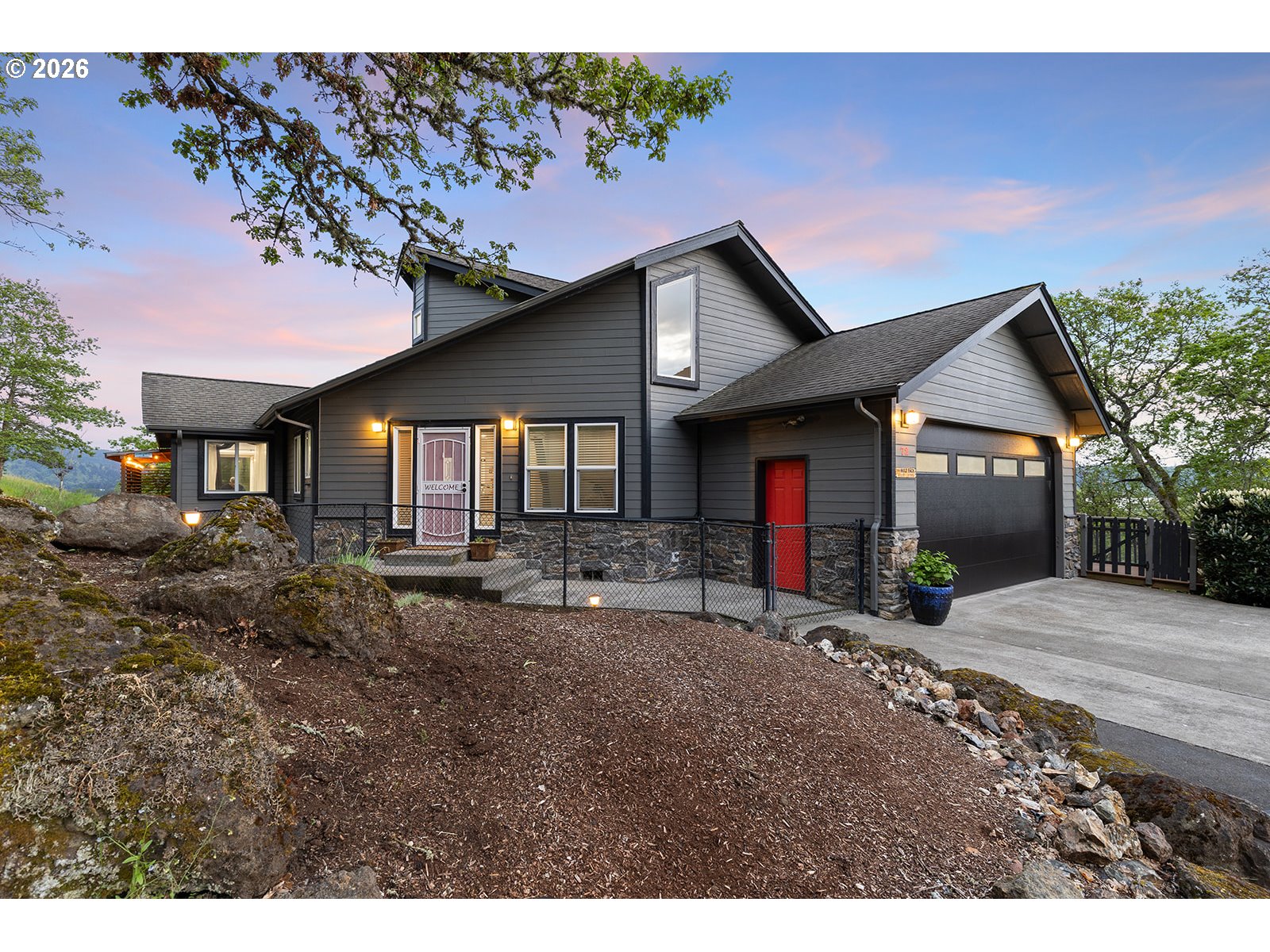 72 Bluff Road Kelso, WA 98626 - Photo 5 of 48