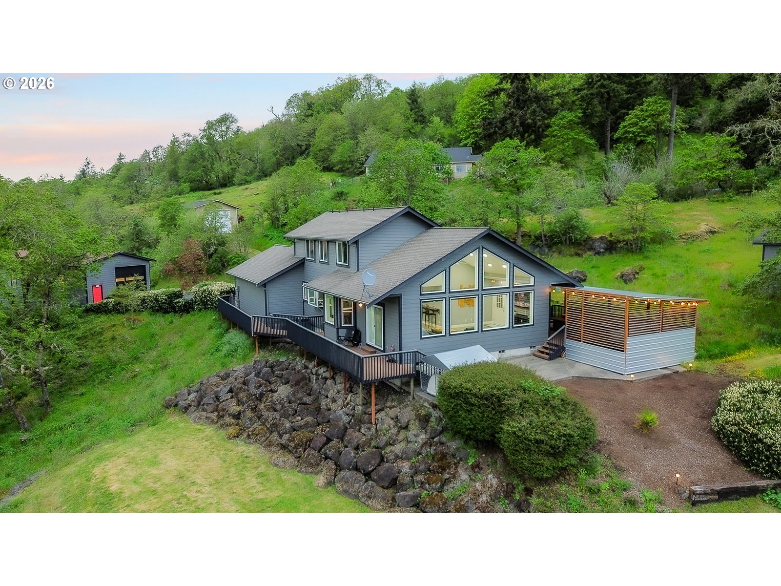 72 Bluff Road Kelso, WA 98626 - Photo 7 of 48
