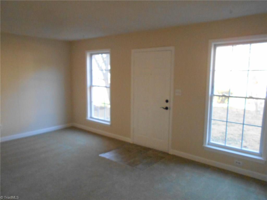 1007 Robinhood Road High Point, NC 27262 - Photo 2 of 11 Living room
