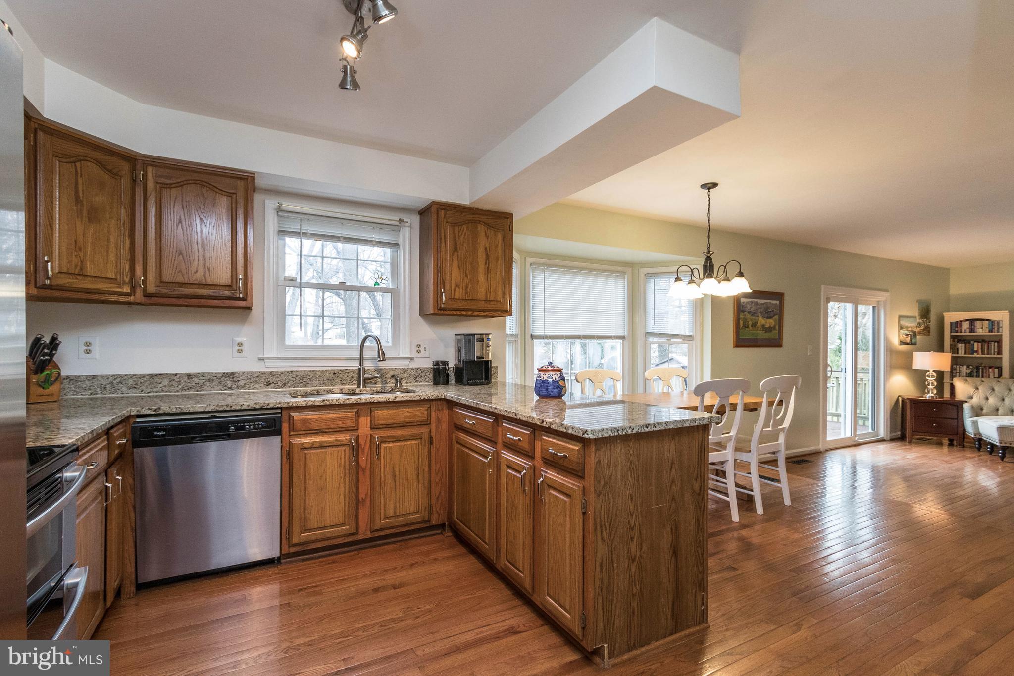 7107 Dudrow Court Springfield, VA 22150 - Photo 6 of 30 Kitchen