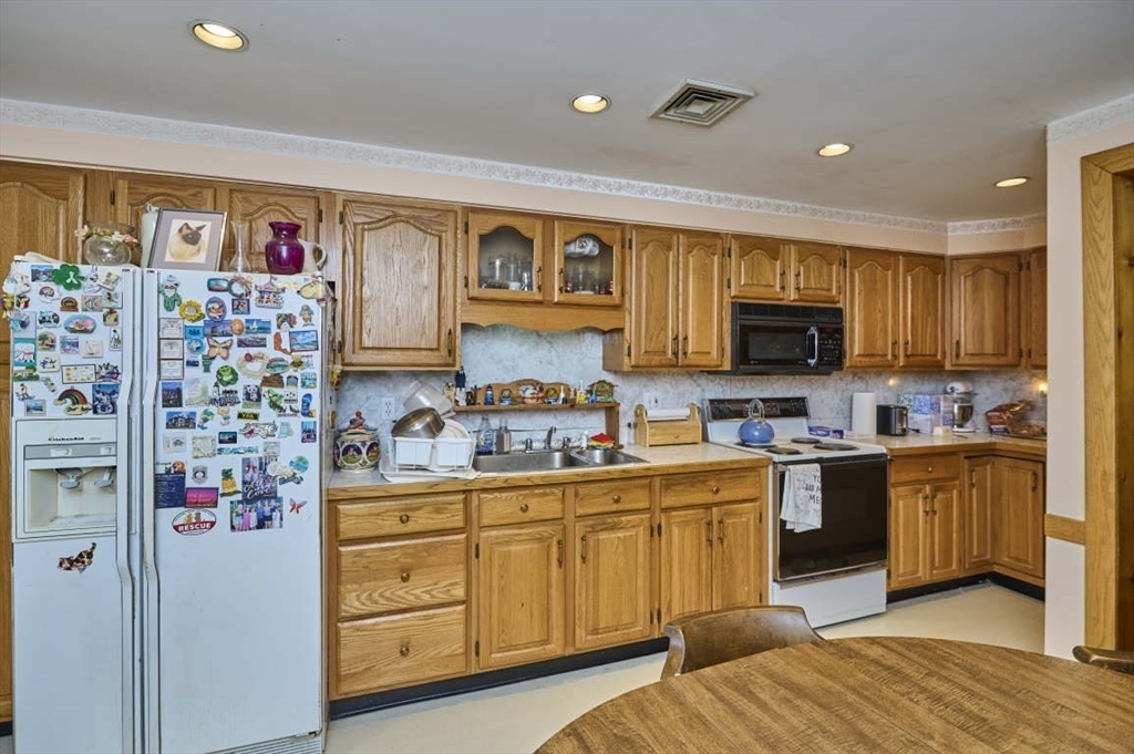 164-170 Allston Street Cambridge, MA 02139 - Photo 17 of 36