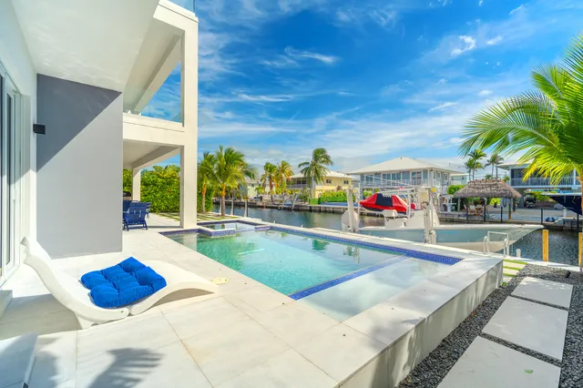 $4,997,000 | 113 Court Contessa, Islamorada, FL 33036