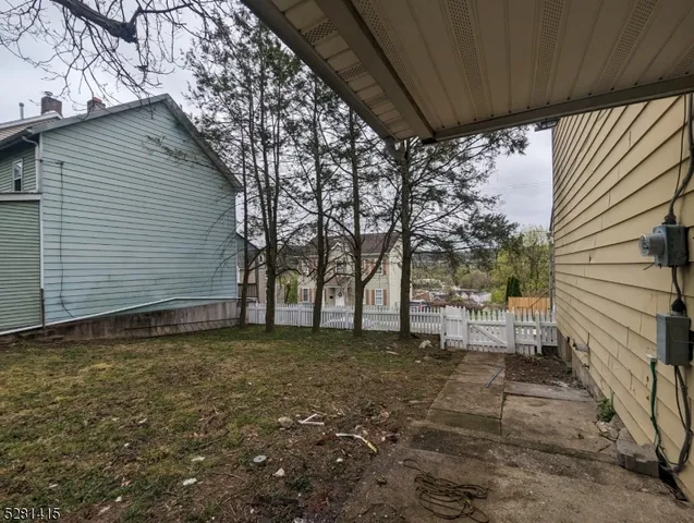 $2,200 | 263 Washington Street, Phillipsburg, NJ 08865