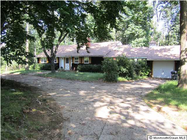 162 Robertsville Road Freehold, NJ 07728 - Photo 1 of 14 Primary Photo
