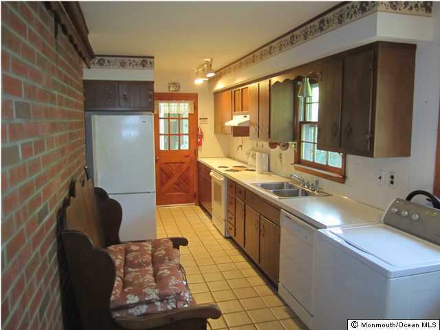 162 Robertsville Road Freehold, NJ 07728 - Photo 5 of 14 Additional Photo