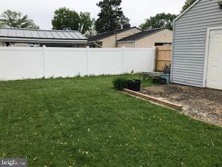44 Black Walnut Road Levittown, PA 19057 - Photo 6 of 21 Gallery Image 6
