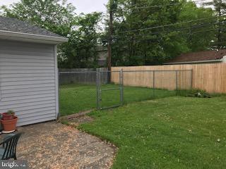 44 Black Walnut Road Levittown, PA 19057 - Photo 7 of 21 Gallery Image 7
