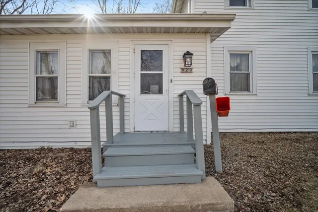$139,900 | 429 West Owsley Street, Chenoa, IL 61726