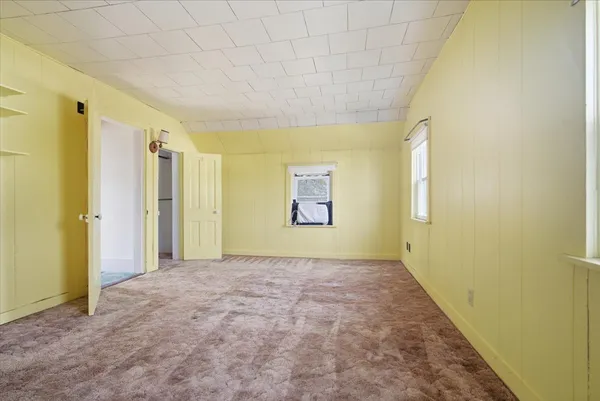 a view of an outdoor space