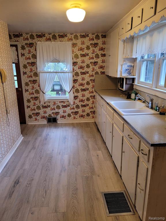 1251 Henderson Road Howell, MI 48855 - Photo 6 of 24