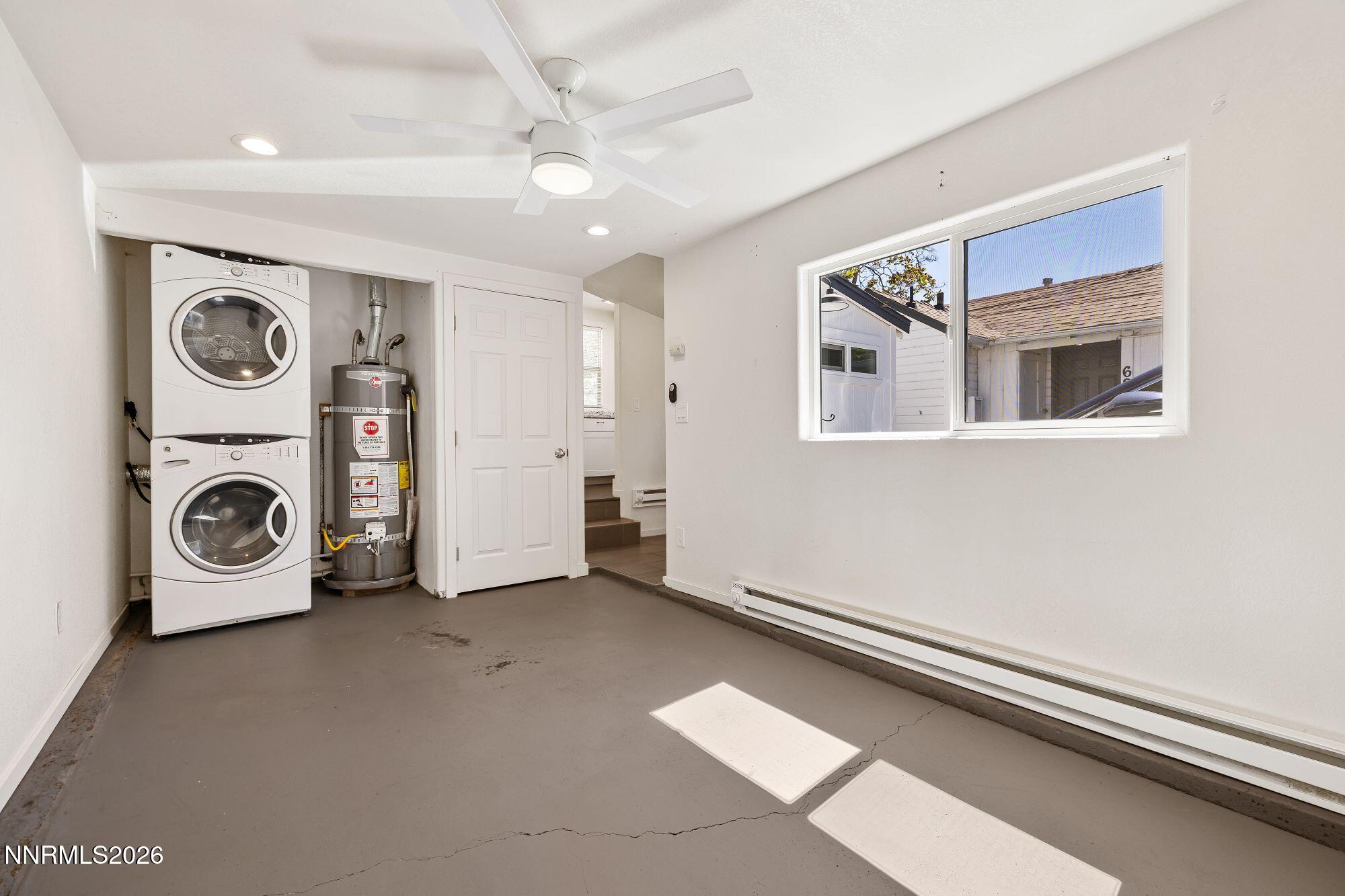 629 Sinclair Street, Unit 623 Reno, NV 89501 - Photo 9 of 11 623 Sin washer