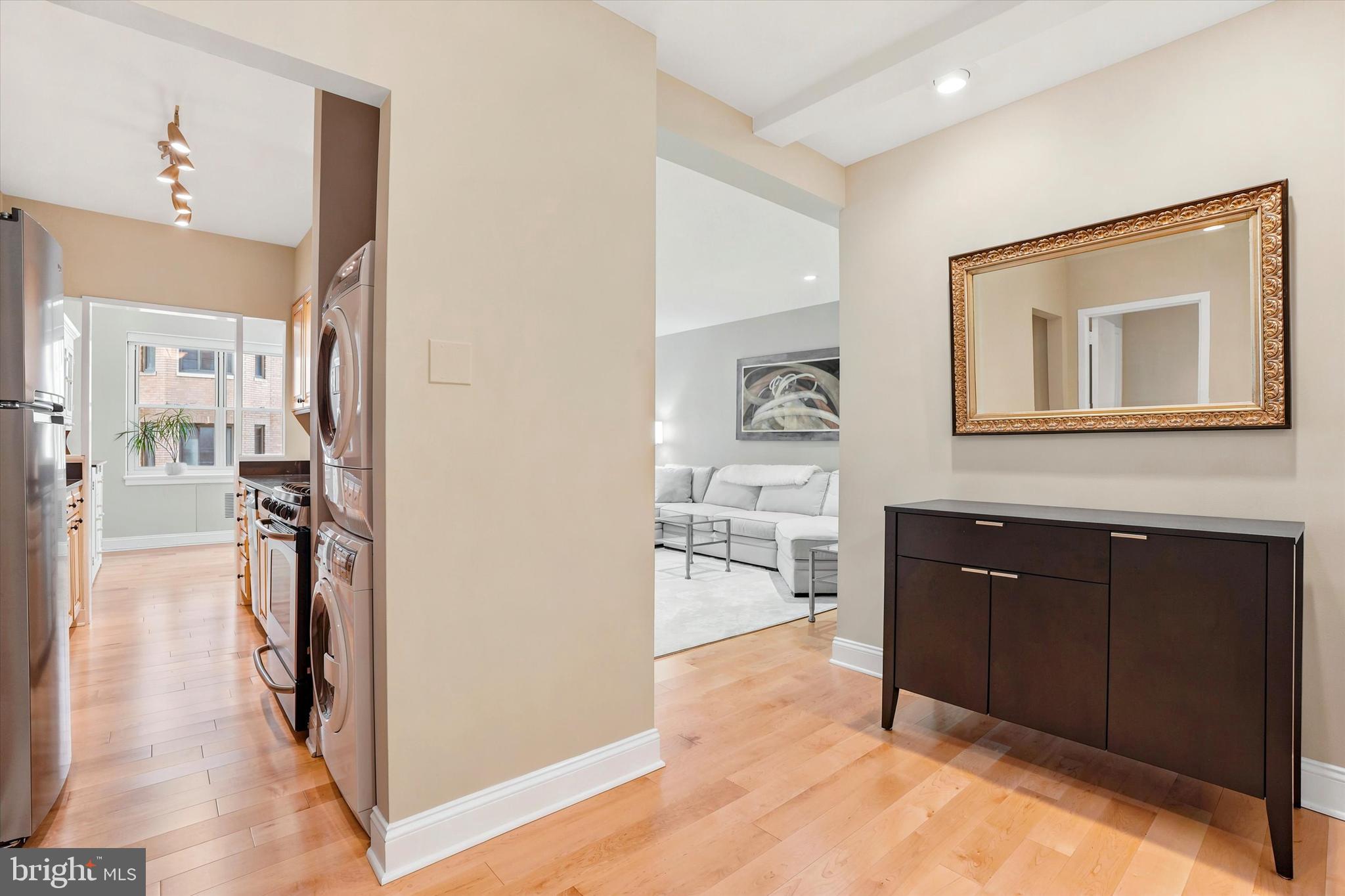 220 West Rittenhouse Square, Unit 5D Philadelphia, PA 19103 - Photo 3 of 28