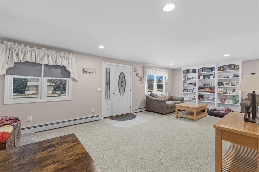 125 Dr Braley Road Freetown, MA 02717 - Photo 15 of 41