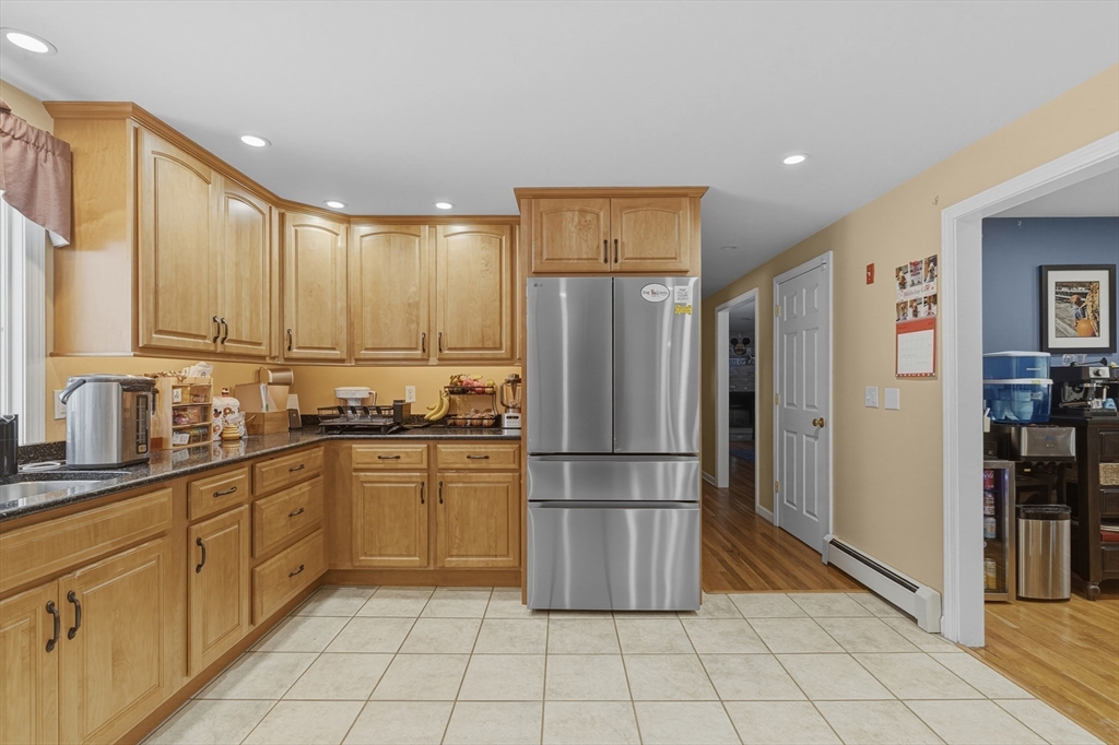 125 Dr Braley Road Freetown, MA 02717 - Photo 19 of 41