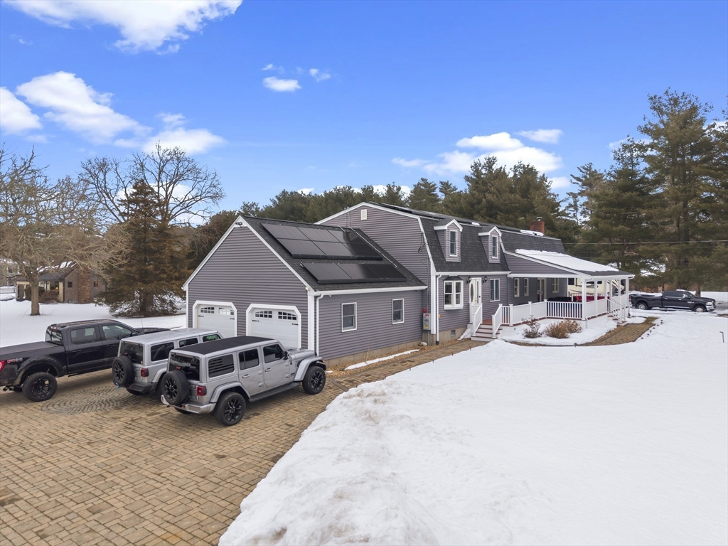 125 Dr Braley Road Freetown, MA 02717 - Photo 4 of 41