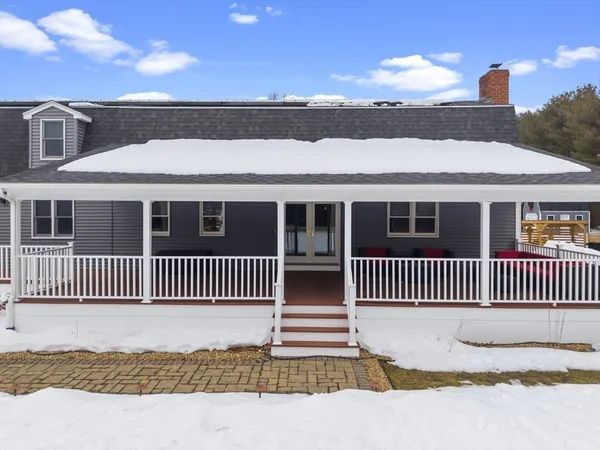 $799,999 | 125 Dr Braley Road, Freetown, MA 02717