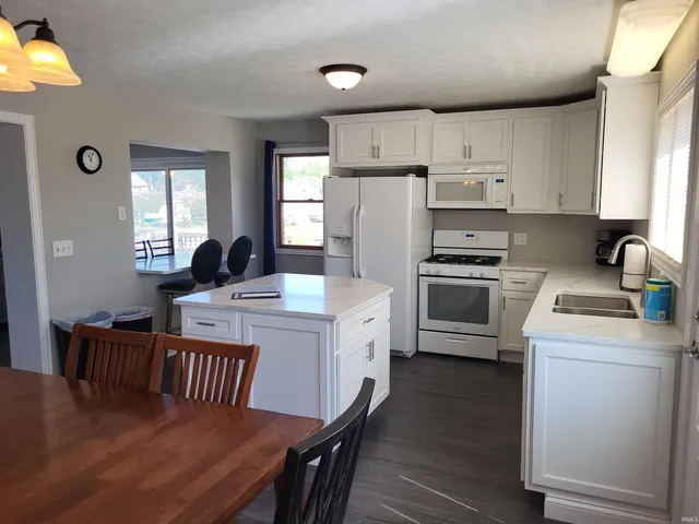 $499,999 | 9723 North Marine Key Drive, Syracuse, IN 46567