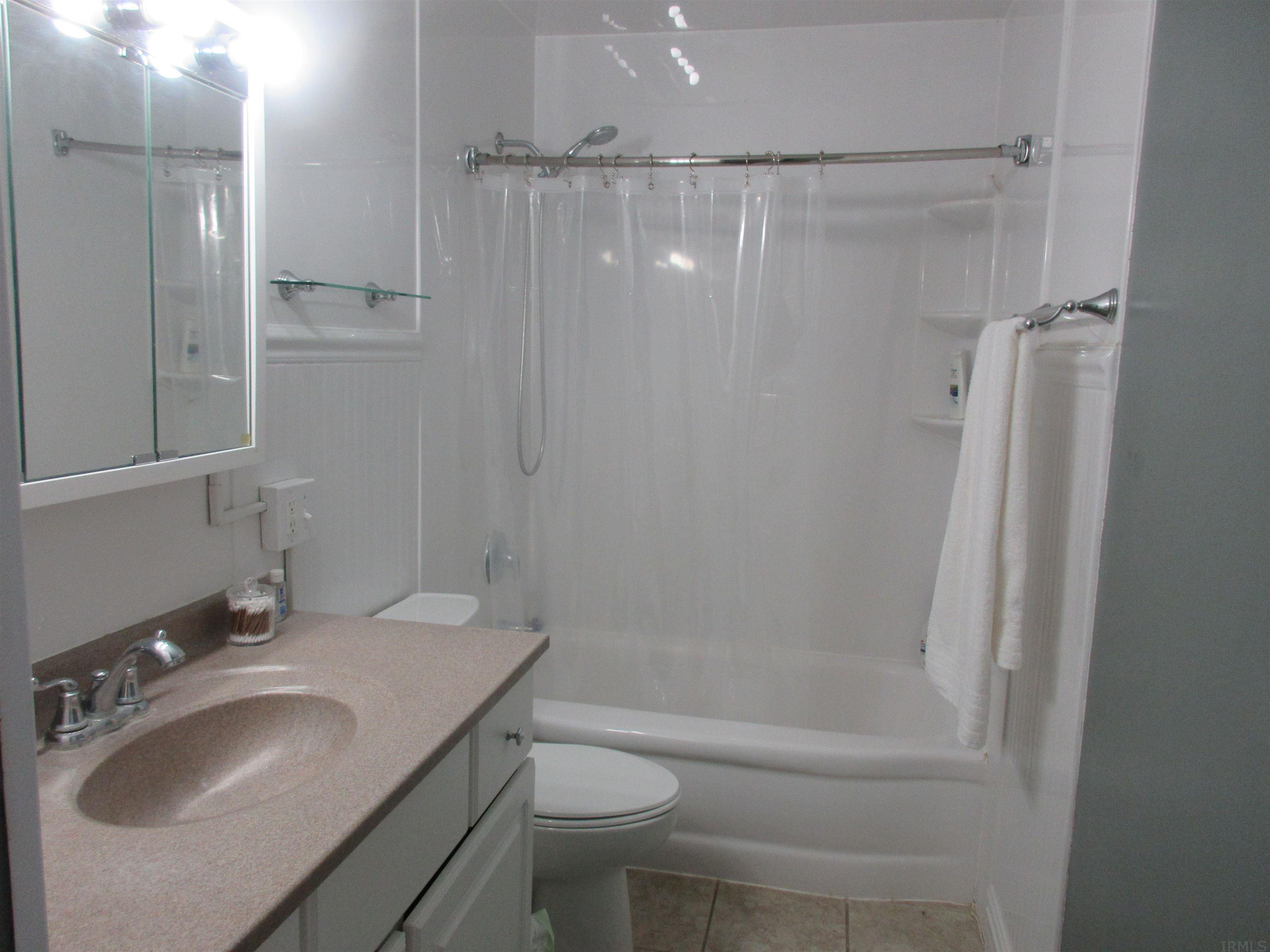 1024 High Street Decatur, IN 46733 - Photo 12 of 17
