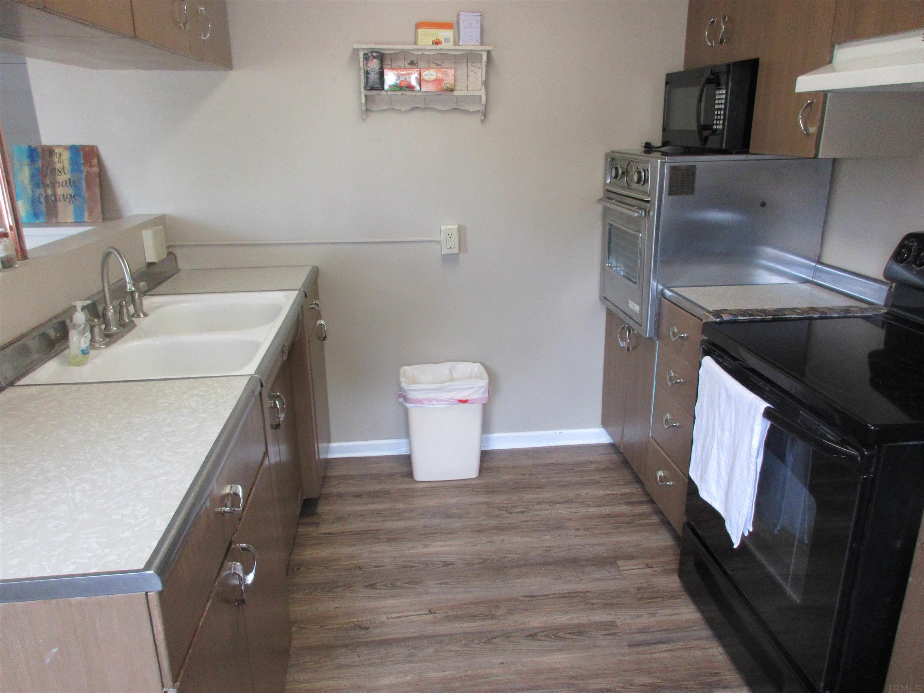 1024 High Street Decatur, IN 46733 - Photo 6 of 17