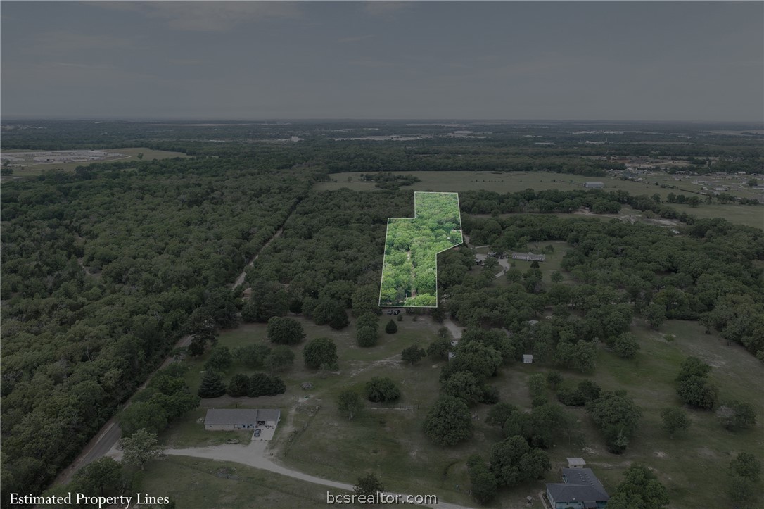 604 Hilton Road Bryan, TX 77807 - Photo 3 of 31 a view of a yard