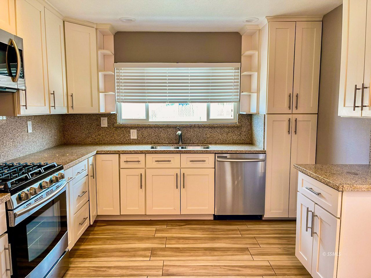 729 West Alene Avenue Ridgecrest, CA 93555 - Photo 9 of 39