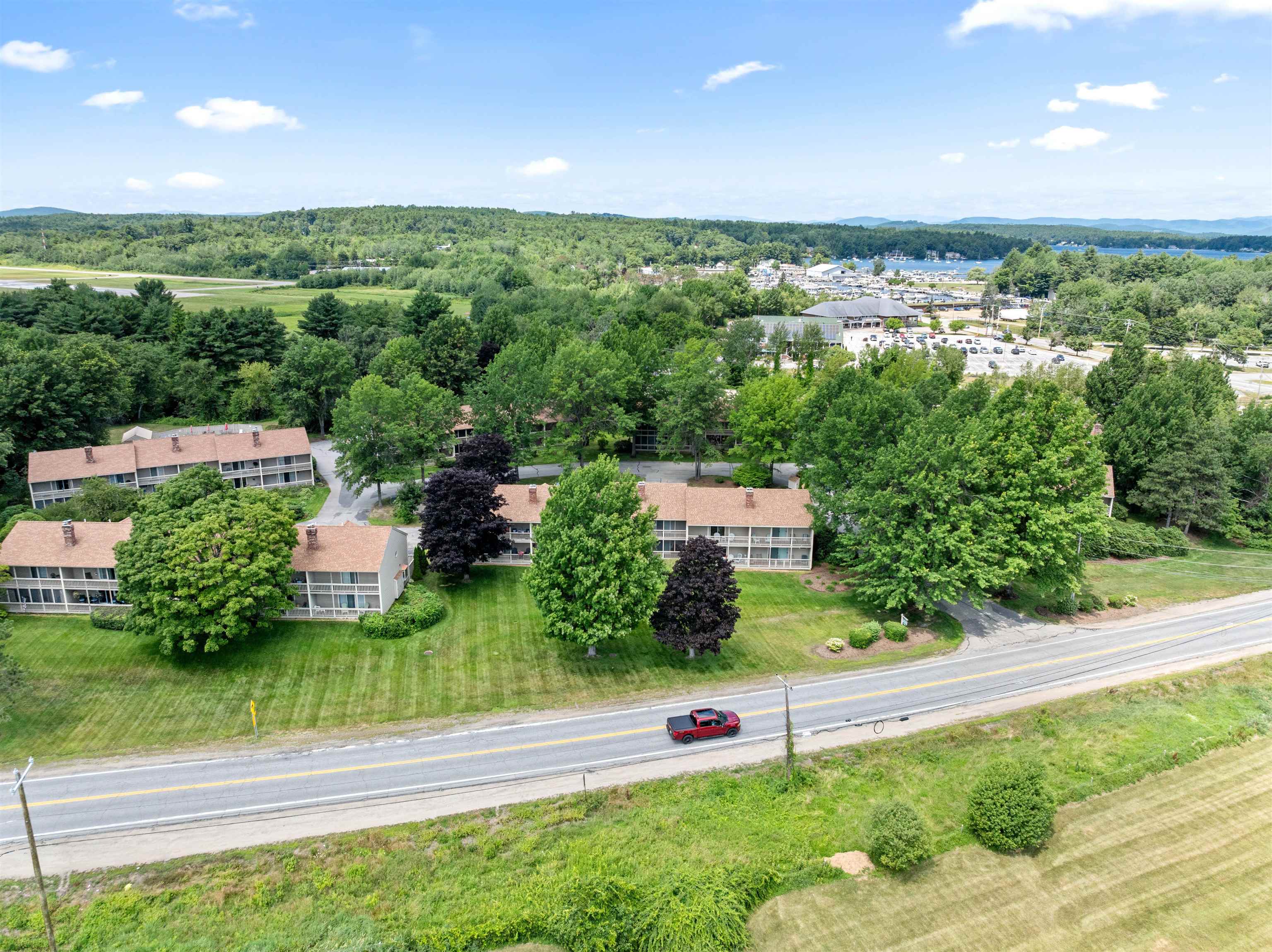 336 Intervale Road, Unit B4 Gilford, NH 03249 - Photo 34 of 51 Gallery Image 34