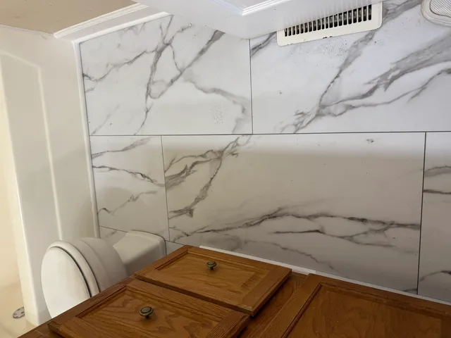 a bathroom with a bathtub