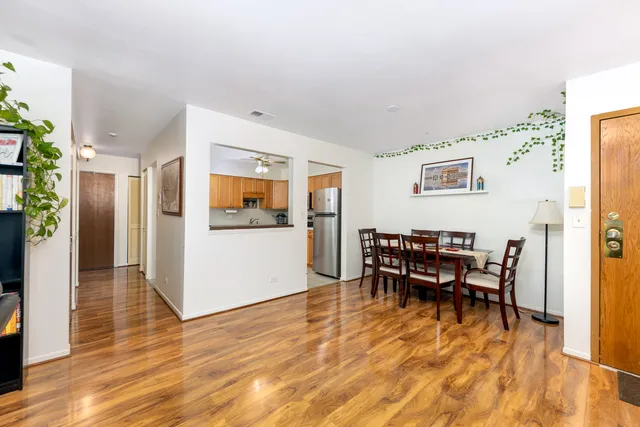 $265,000 | 7525 Nantucket Drive, Unit 210, Darien, IL 60561