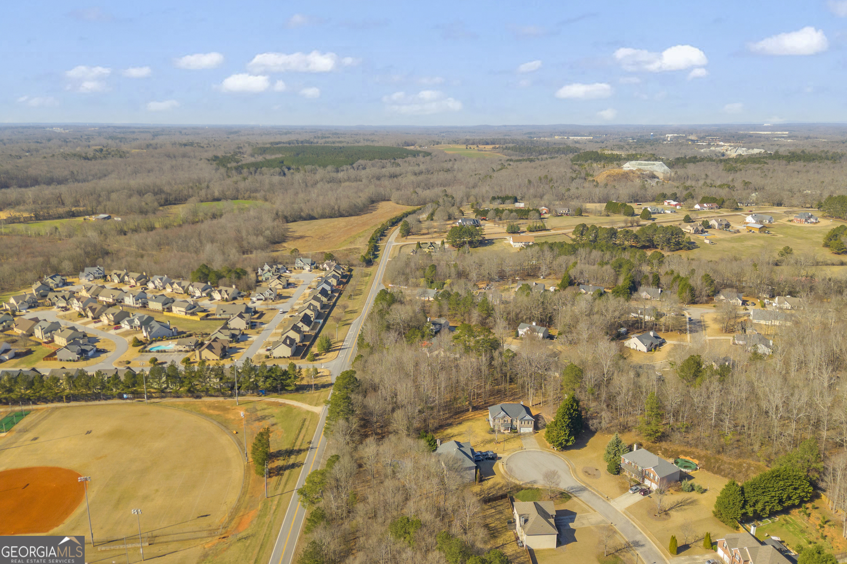 139 Silverstone Circle Jefferson, GA 30549 - Photo 12 of 85